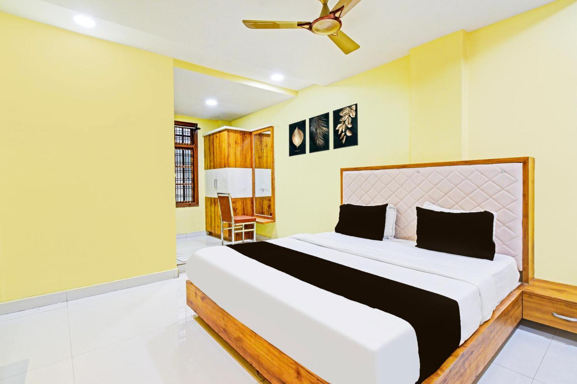 Super Townhouse Mancherial Mancheral Exterior photo